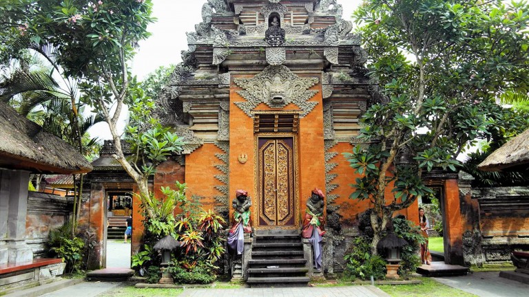 Ubud Palace - Bali Culture Tours - Experience Balinese Culture